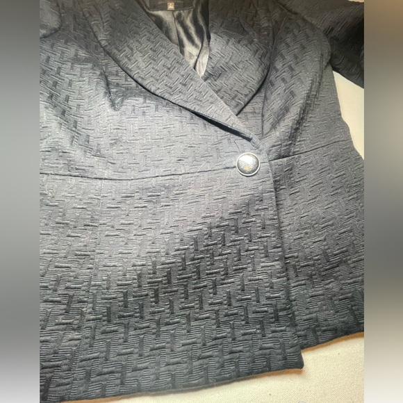 The Limited Black Blazer - Picture 2 of 9